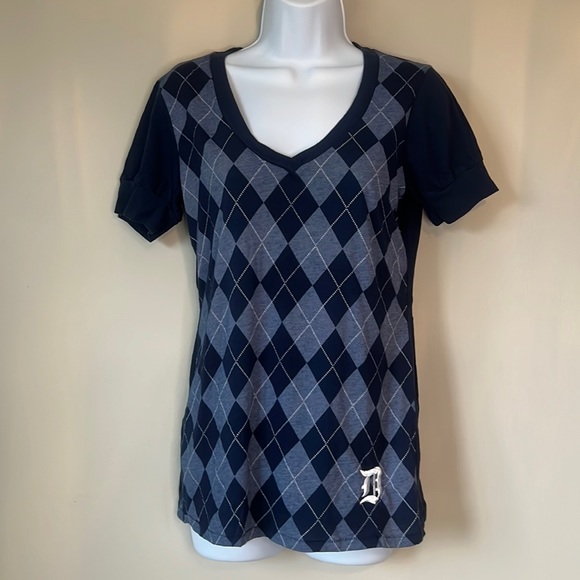 Detroit Tigers V Neck T Shirt - Picture 1 of 8